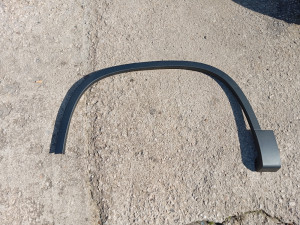 Obrva PVC Lajsna blatobrana Tiguan 5N0 5N0854731A prednja lijeva