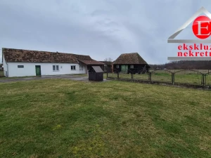 - SEOSKO IMANJE - površine 12.600m2 ID: 4196/ZP