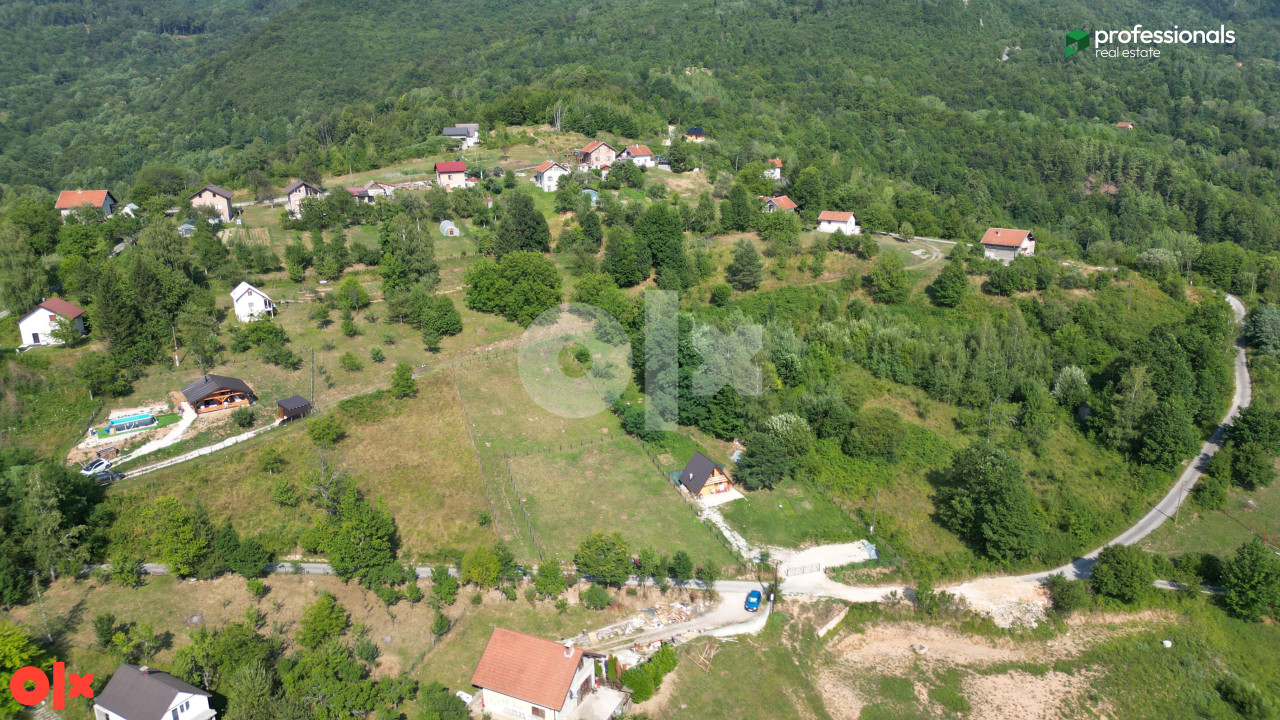 Zemljište Trnovo KIjevo 939m2 2