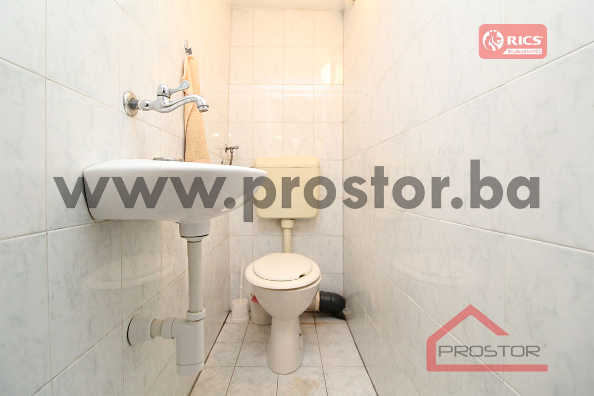 PROSTOR izdaje: Poslovni prostor, Grbavica 13