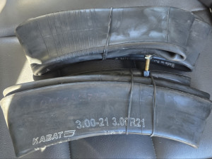 Debela zracnica 21 za motor