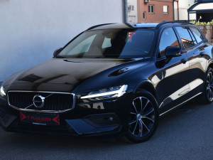 Volvo V60 B4 2.0 2022 gp MOMENTUM BUSINESS