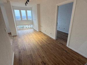 Trosoban renoviran Stan Hrasnica  Ilidža