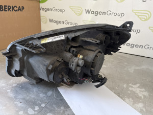 Far desni xenon Nissan Qashqai J10 2013 (fotografija 2)