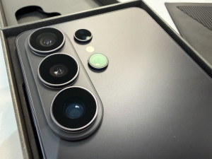 SAMSUNG Galaxy S26 ULTRA 12/512GB *DOSTUPNO - 2 GOD. GARANCIJA*