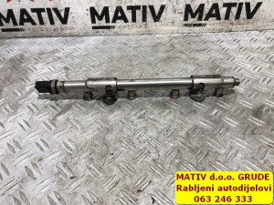 RAMPA goriva Audi A3 8V 1,4 TFSI 2015 04E133320D RG810