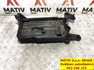Nosač AKUMULATORA Audi A3 8V 1,4 TFSI 5Q0915321H 2015