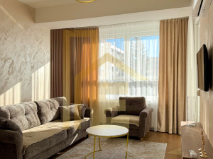 Iznajmljujemo NOV dvosoban stan u Centru grada