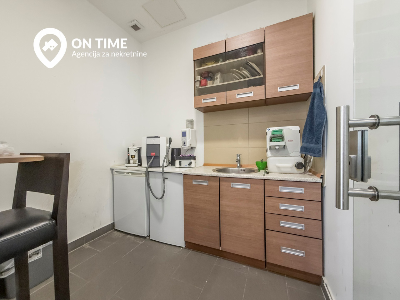 ON TIME prodaje: Poslovni prostor Sarajevo - Importanne Centar 11