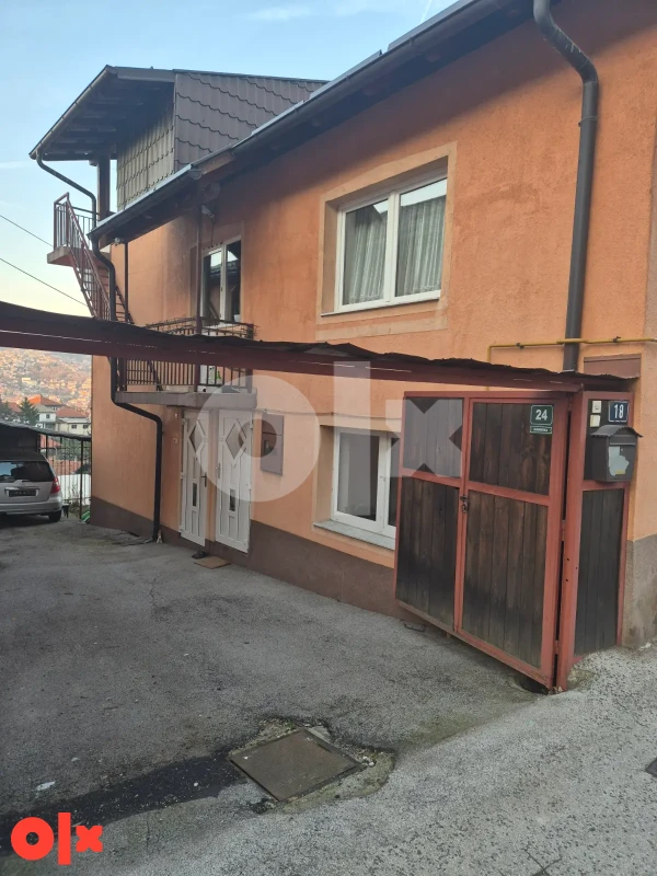 Kuća Sarajevo sa 2 3sobna stana,garaza,dvoriste,ispod Širokače 3