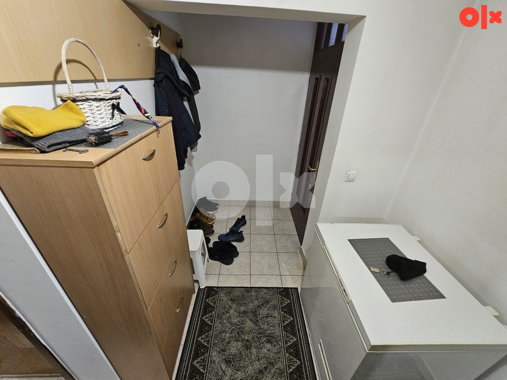 Stan Istočno Sarajevo Lukavica 91 m2 300 metara od SIPE i ETF-a 8
