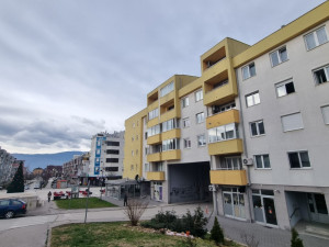 CAPITAL/ Garsonjera sa razrađenim biznisom Istočna Ilidža