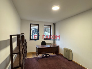 We are renting commercial space in the Center photo 3