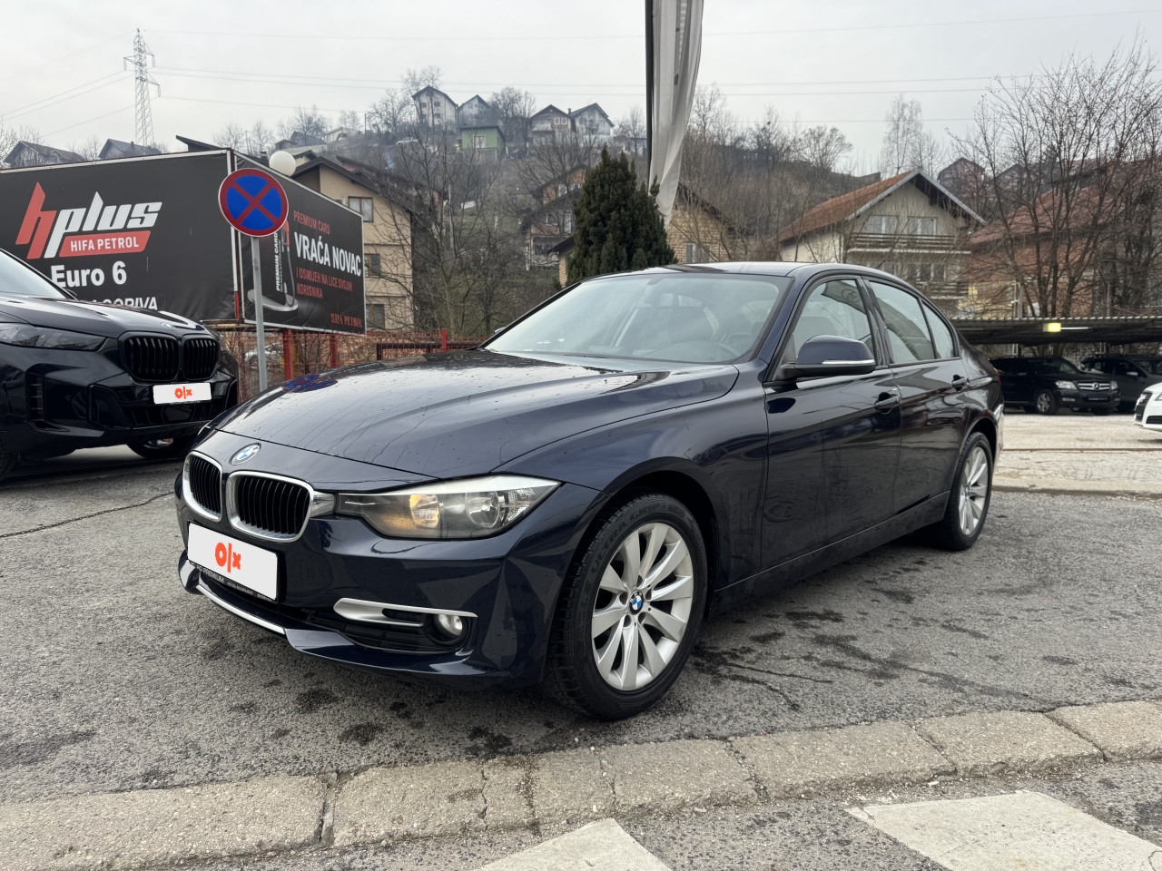 BMW 318d F30 *LUXURY LINE*HARMAN CARDON*ALU*2012*UVOZ*
