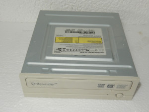 DVD RW / bijeli