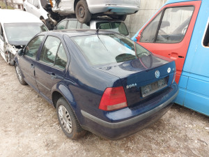 Vw bora 1.9 tdi 66 kw 2002 godina bih papiri - dijelovi