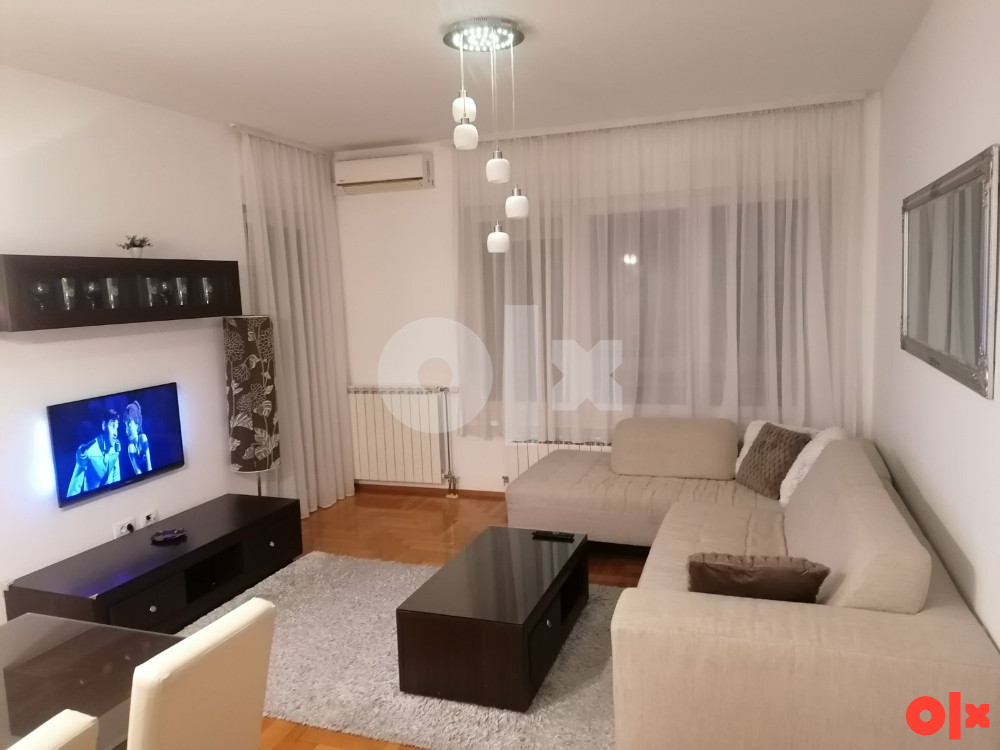 Stan na dan, sa garažom, Obilićevo-Mejdan Banja Luka  065 982-188