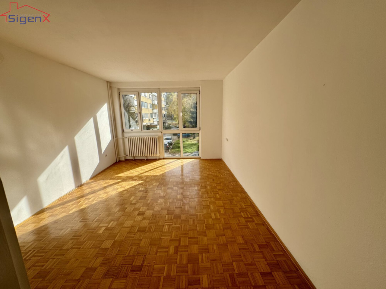 Trosoban stan/Novo Sarajevo/Hrasno/65m2/1.sprat/balkon 2