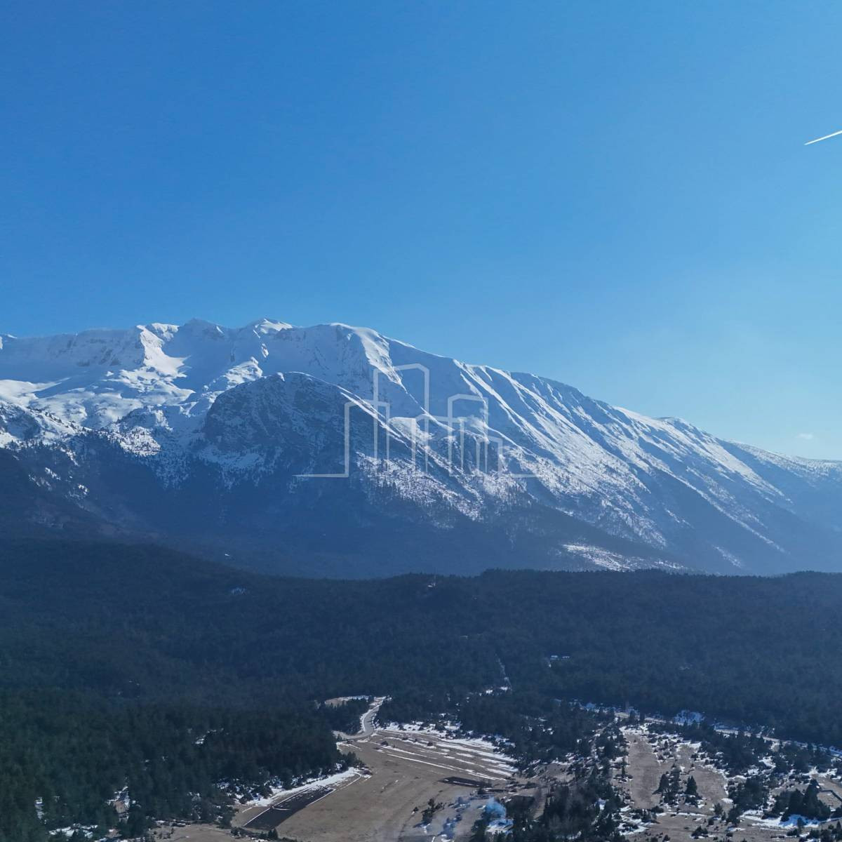 Blidinje Risovac vikendica na placu od 500m2 površina 160m2 12