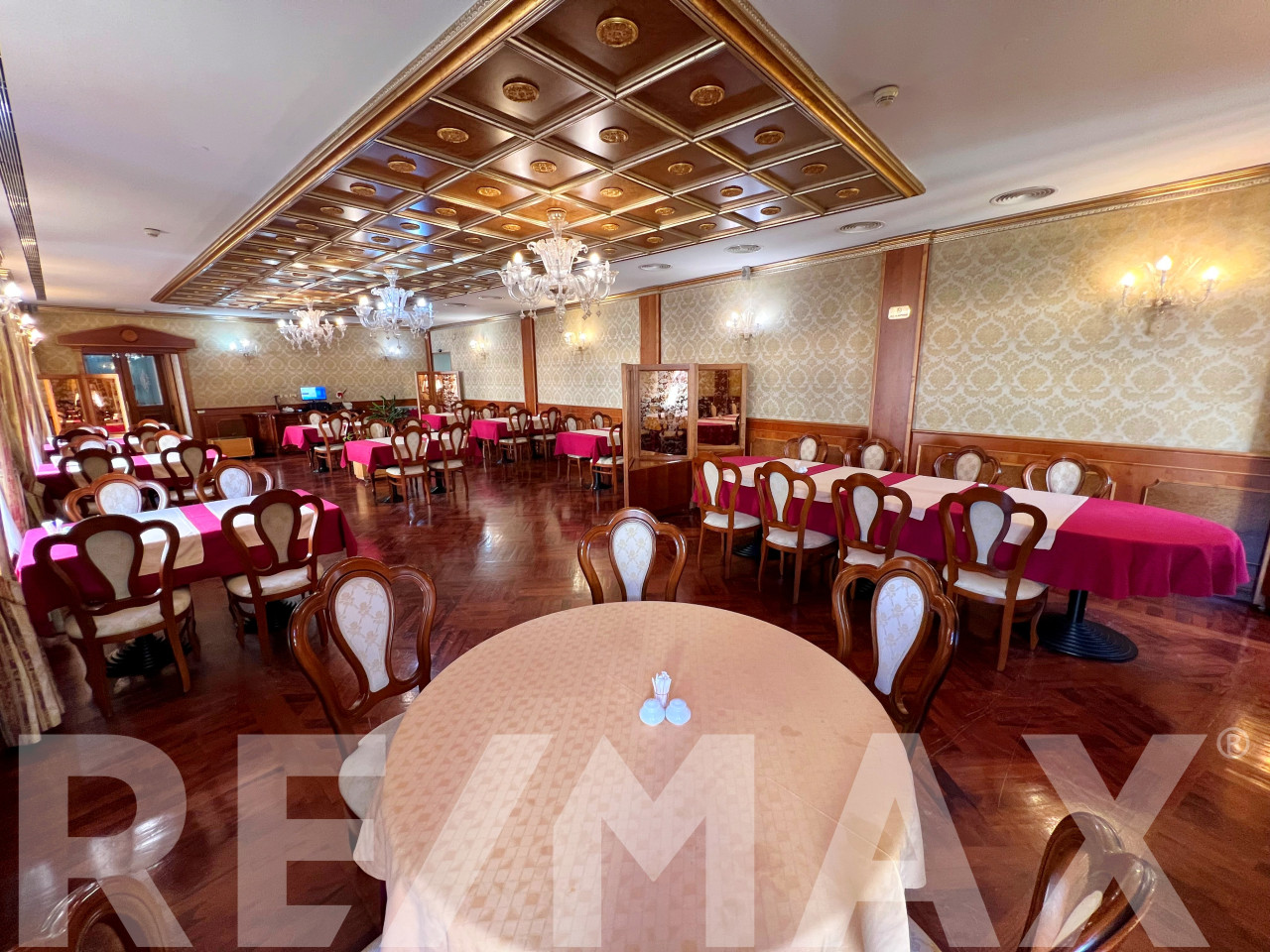 CITADELA- iznajmljivanje kultnog restorana u srcu Banja Luke 6