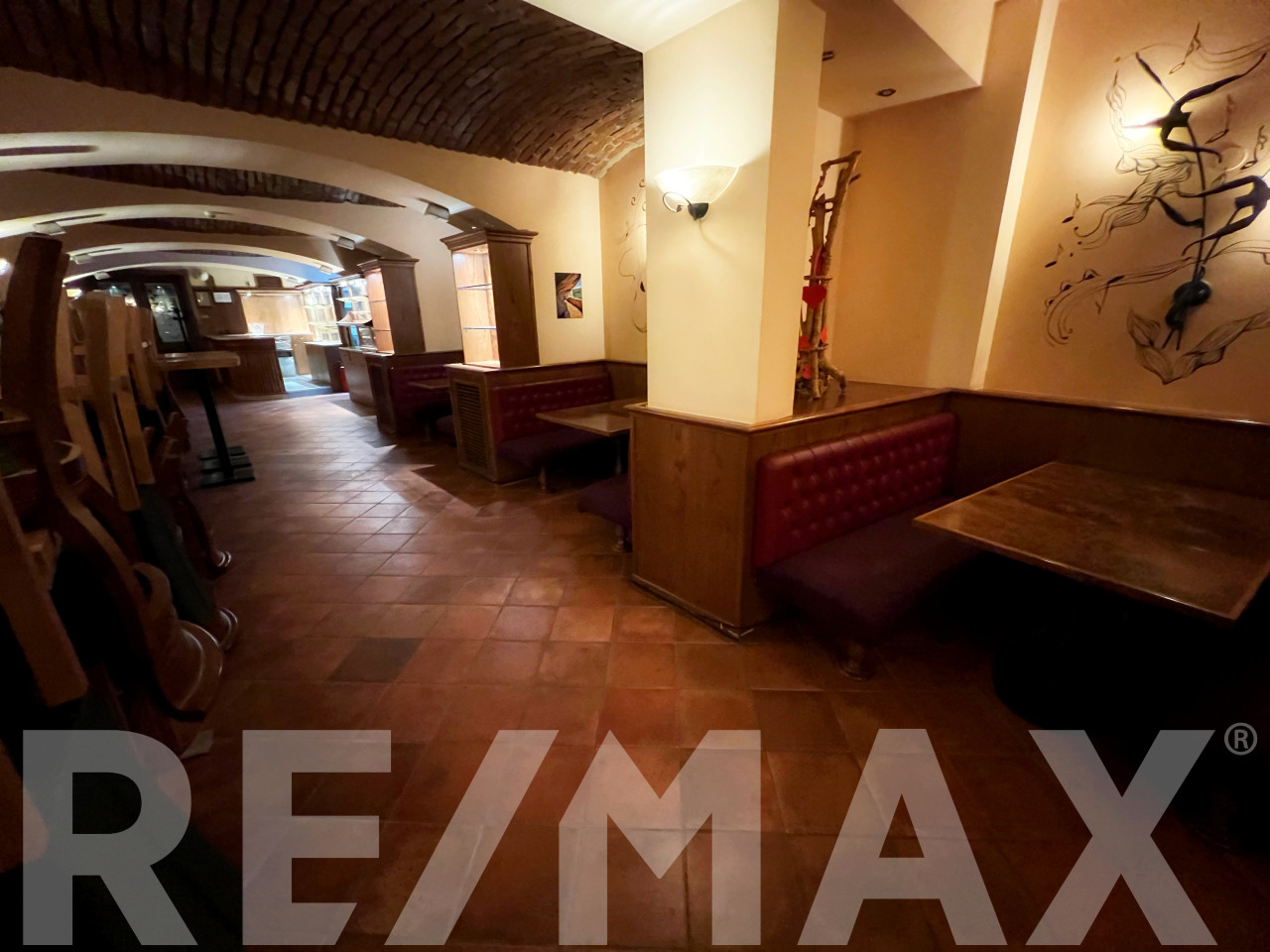 CITADELA- iznajmljivanje kultnog restorana u srcu Banja Luke 15