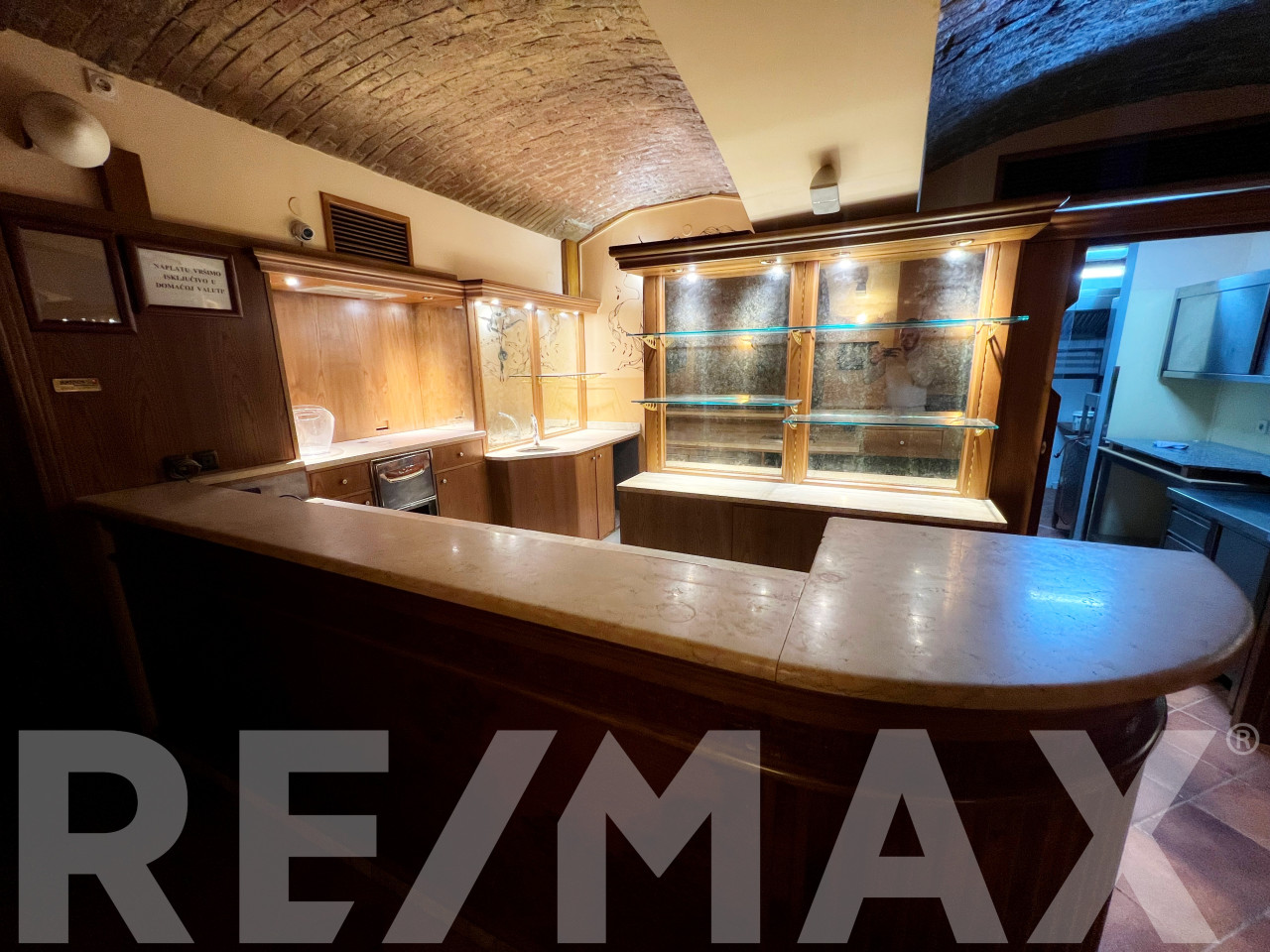 CITADELA- iznajmljivanje kultnog restorana u srcu Banja Luke 18