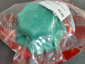 CEP POKLOPAC ZATVARAC EKSPANZIONE POSUDE IVECO MERCEDES MAN