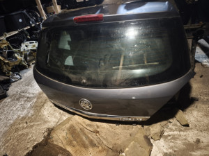 gepek vrata astra h limuzina