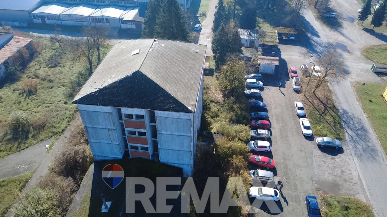 Poslovni objekat 1500m2 | Veliki parking | Novi Grad 6