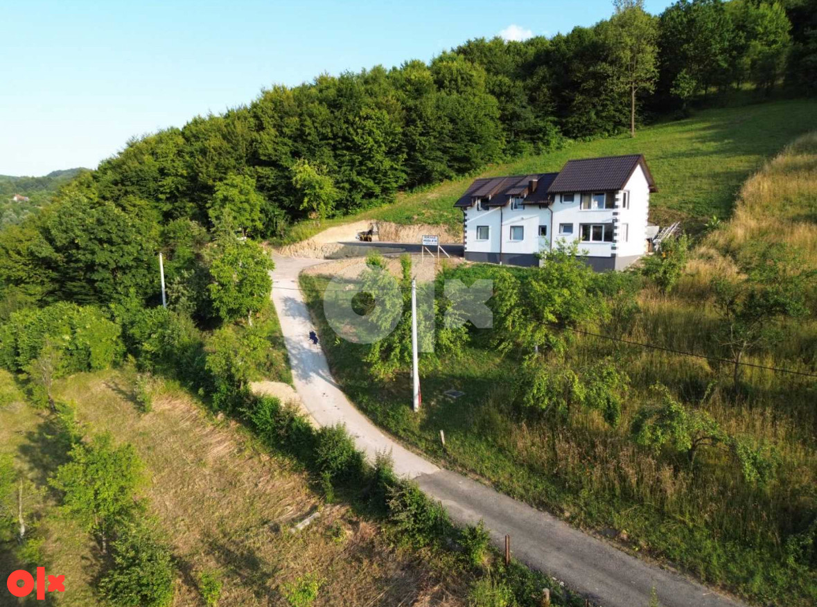 Ribarići-Parcela 9000m2 Zemljište+Kuća 180m2