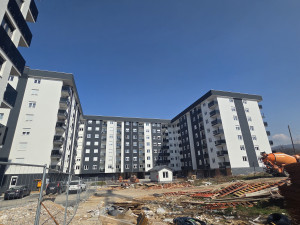 Etazirano!!!Trosoban stan Nova Dobrinja / Istocno Sarajevo / 63m2