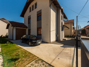 Kuća i okućnica - Sarajevo - Ilidža 190m2