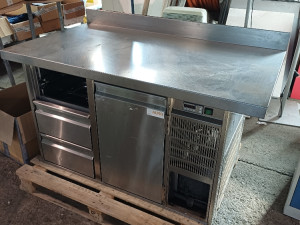 PULT INOX SA HLADJENJEM