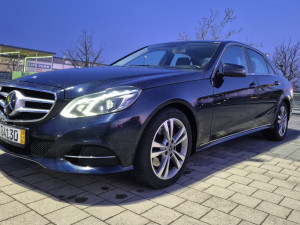 Mercedes-Benz E 250 Facelift ambient light Koža  Kamera 360 Led
