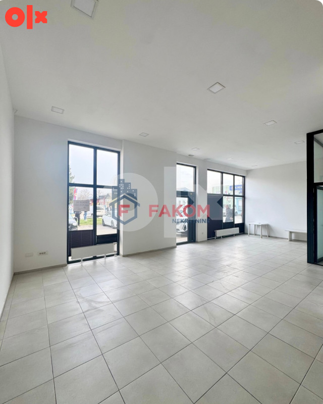 Iznajmljuje se poslovni prostor open space 185m2, naselje Borik 3