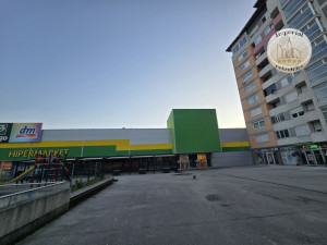 Prodaja poslovnih prostora,I. Sarajevo-plato TC Bingo,91,24,13m2 photo 5