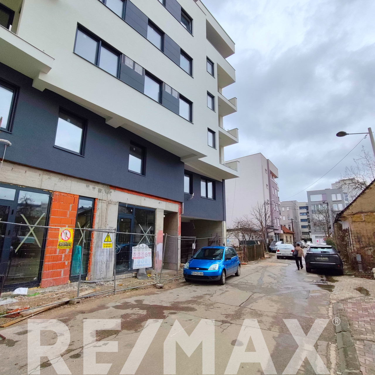 NOVOGRADNJA- poslovni prostor-STROGI CENTAR 71m2 2