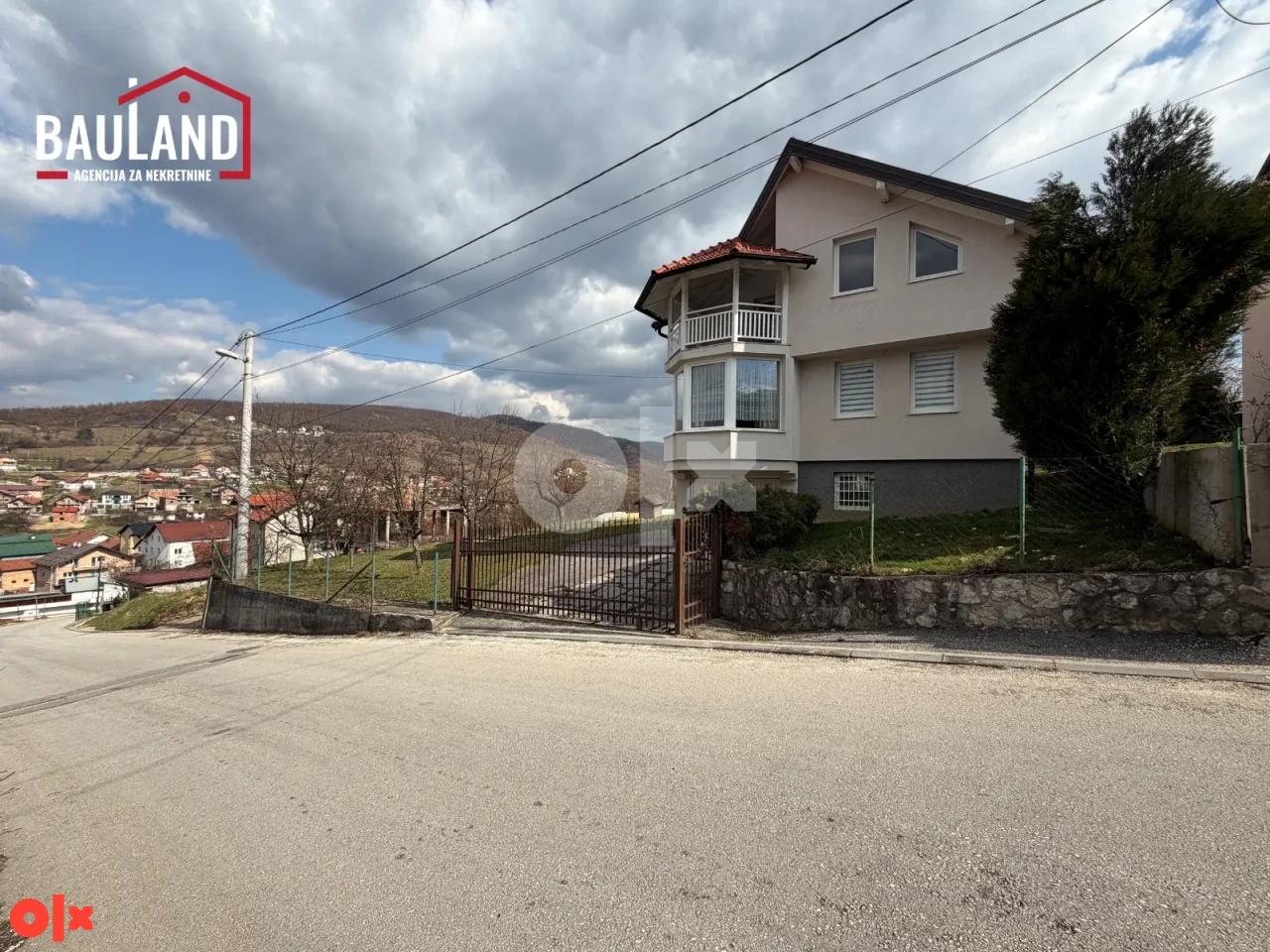 Kuća na parceli od 877m2 / Zabrđe, Novi Grad Sarajevo