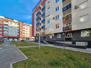 Trosoban stan Lukavica/Istočno Sarajevo 62m2 photo 3