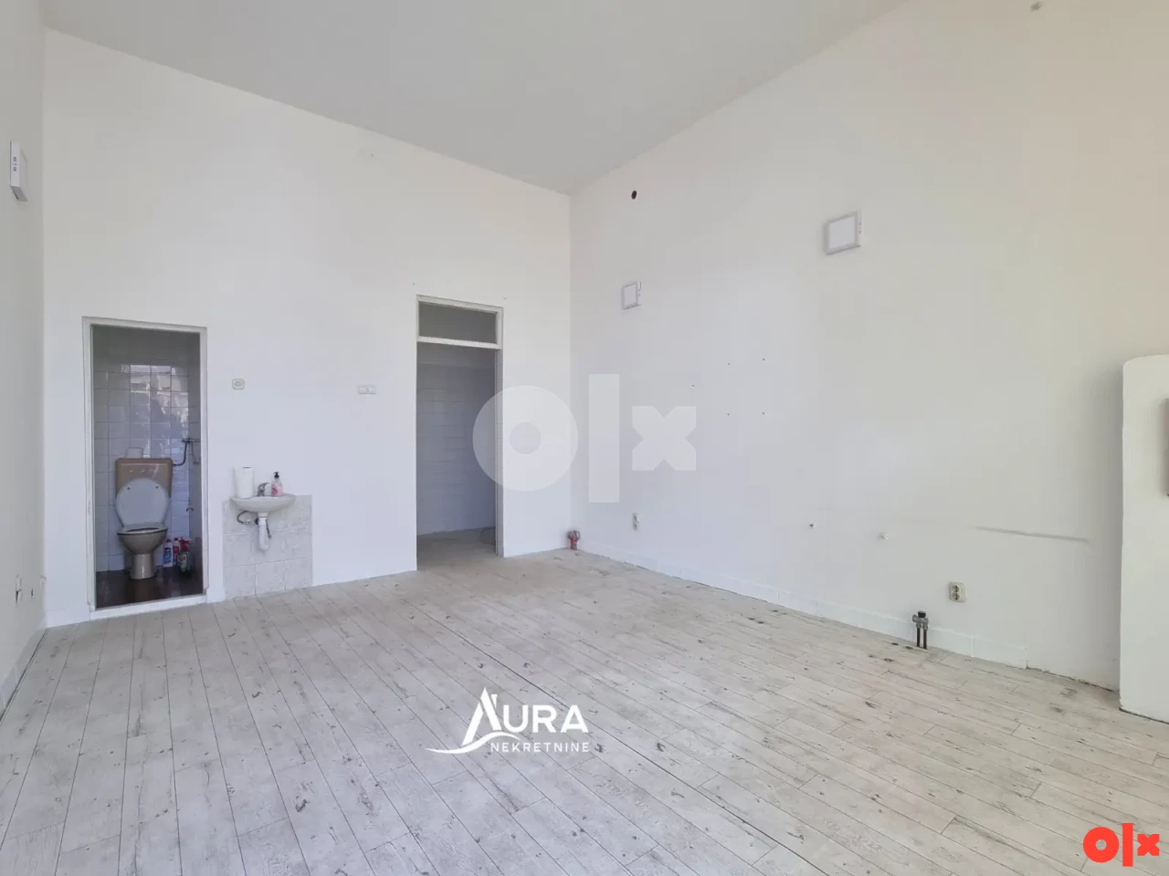 AURA/ Poslovni prostor / Kancelarija  / Ciglane, Centar