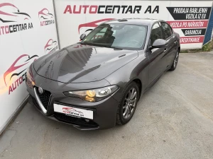 Alfa Romeo Giulia 2.2 automatik tek uvezena