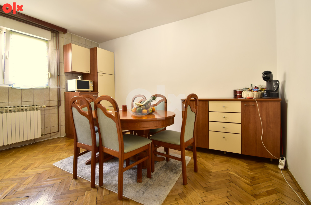 Trosoban stan - Centar 6