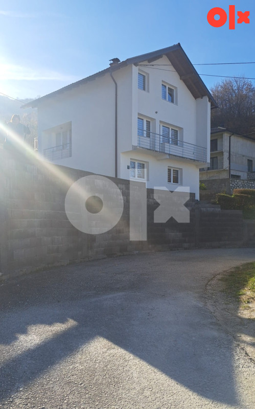 Kuća Hadžići centar 270m2 3