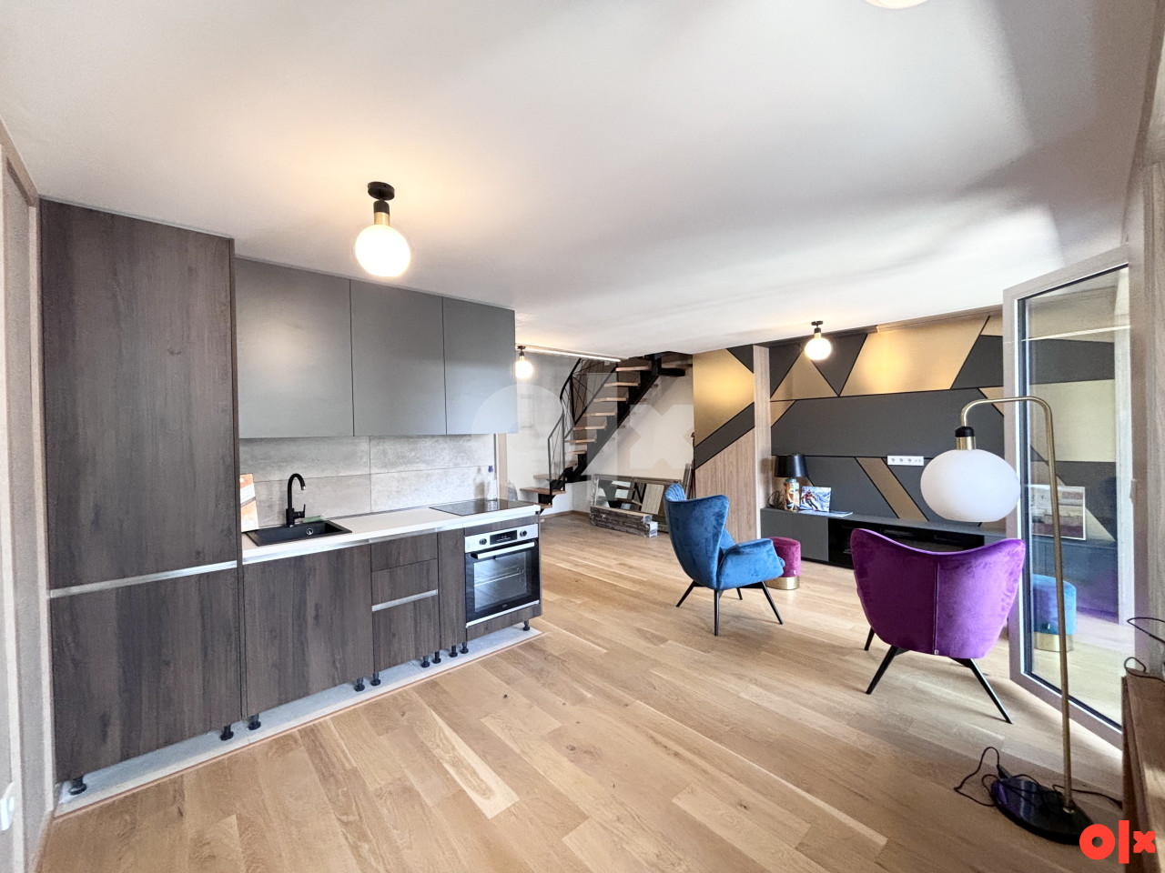Bjelašnica 77 m2 trosoban dvoetažni + balkon, gratis kuhinja photo 4