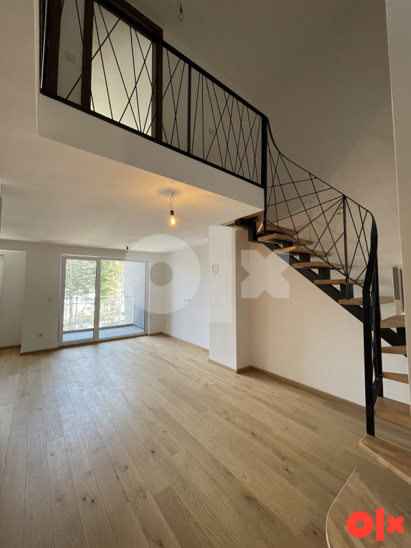 Bjelašnica 77 m2, trosoban dvoetažni + balkon, gratis kuhinja 3