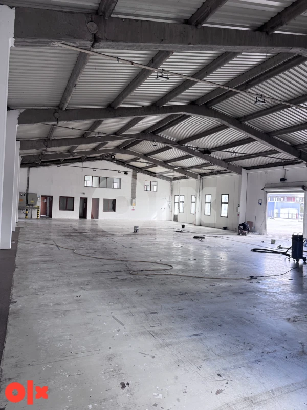 Skladišta i hale Živinice 1000m2 3