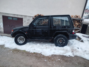 Pajero 2 dijelovi 2.5 TDI dijelovi micubisi Pajero