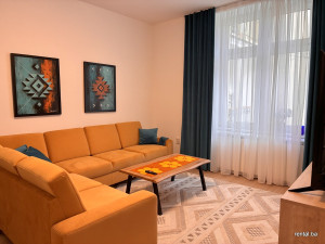 Dvoiposoban stan najam Centar Sarajevo