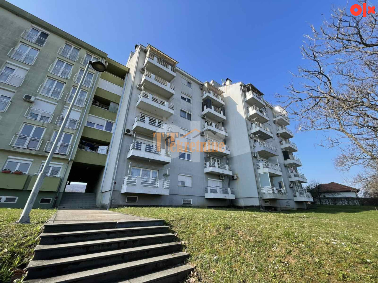 Dvoiposoban stan 65 m2 - Ada