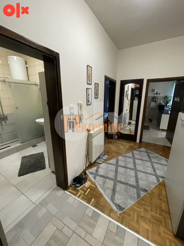 Dvoiposoban stan 65 m2 - Ada 2